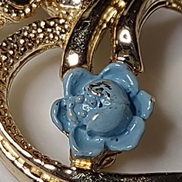 Vintage Gerry's Gold Tone Love Brooch With Blue Flower - Picture 4 of 14